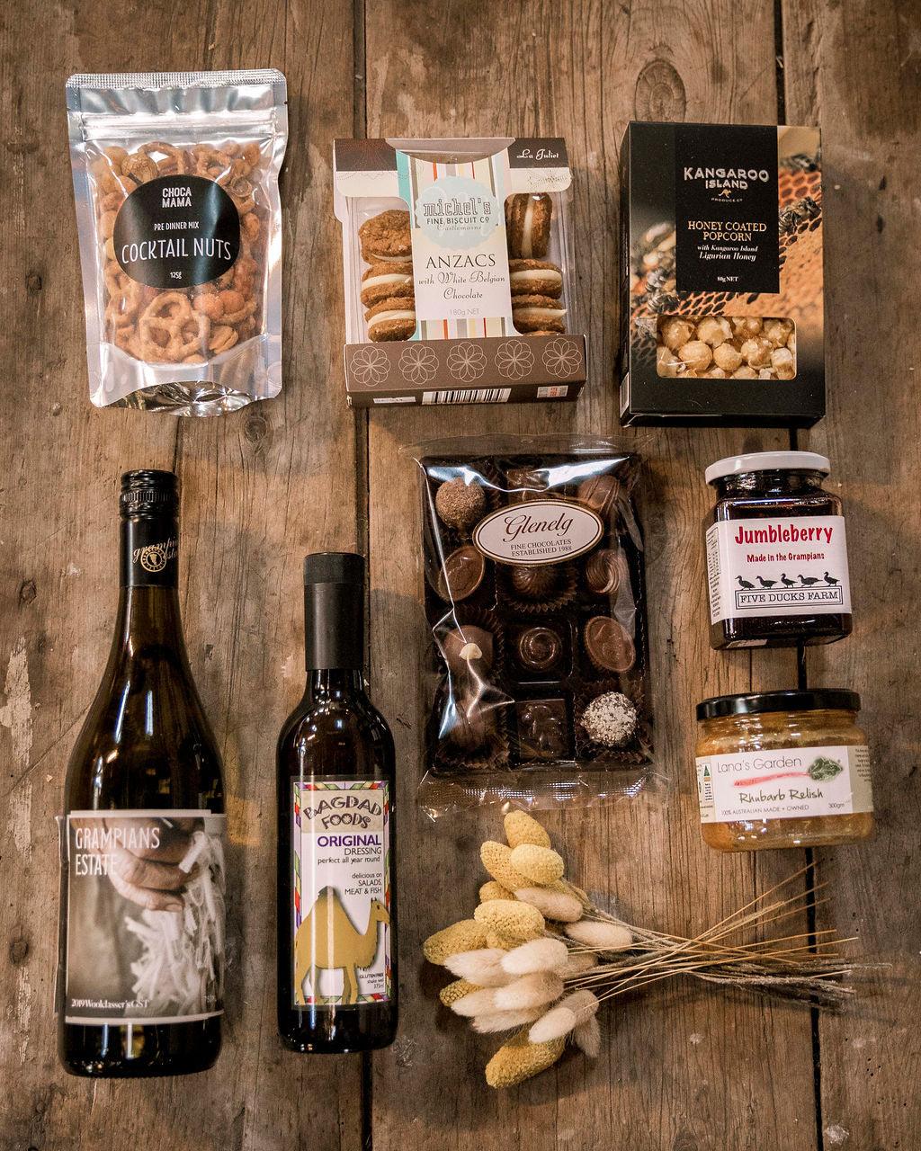 Hamper Family Front Runner - The Hamilton Hamper