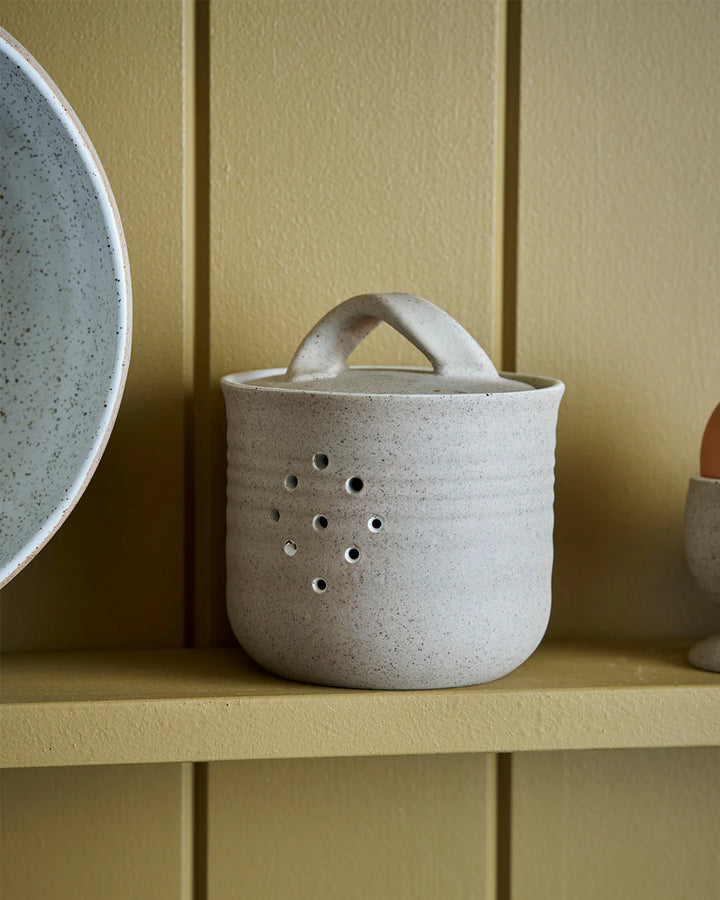 Robert Gordon  Garlic Canister