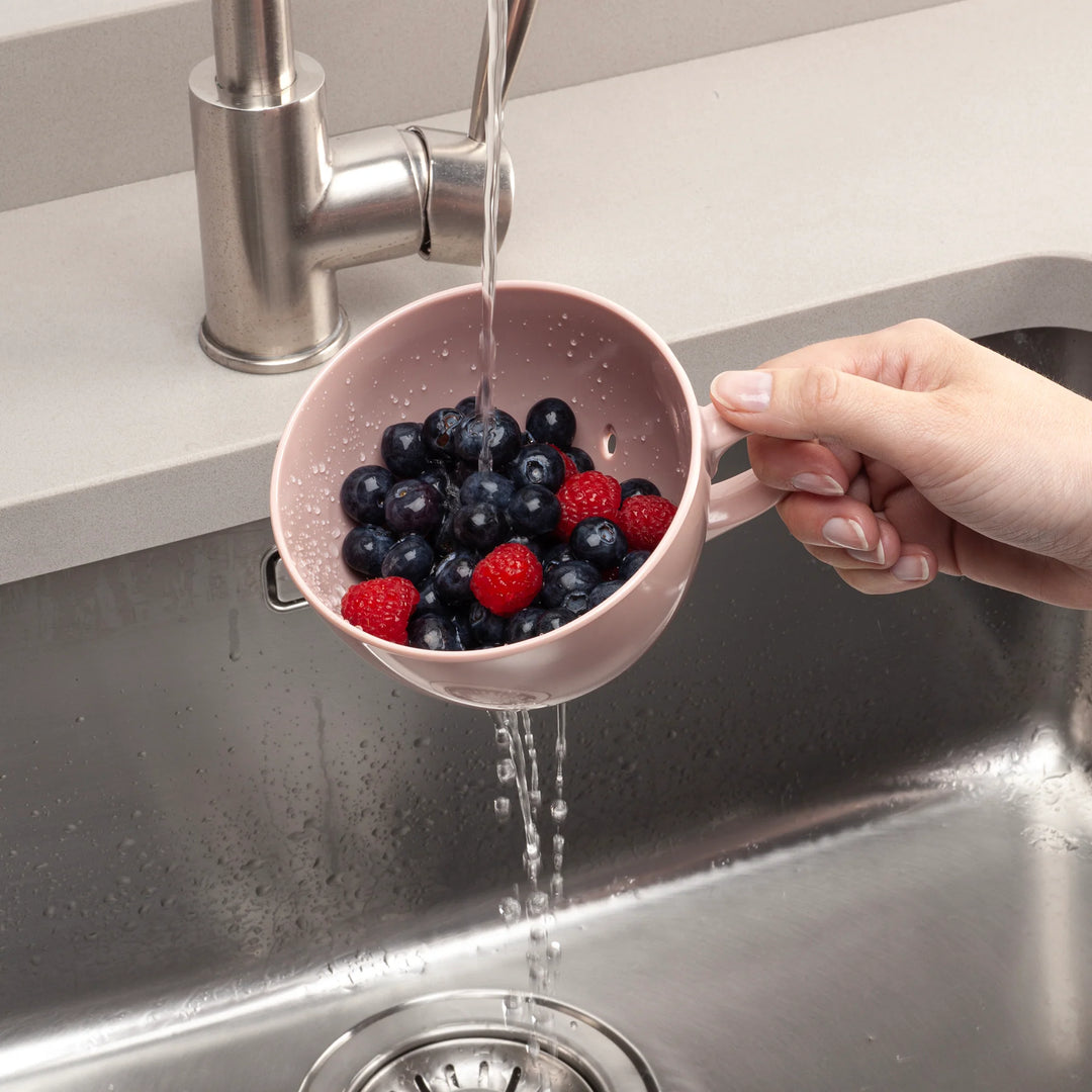 Keep It Handy Berry Colander