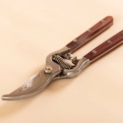 Le Sac - Premium Wooden Secateurs