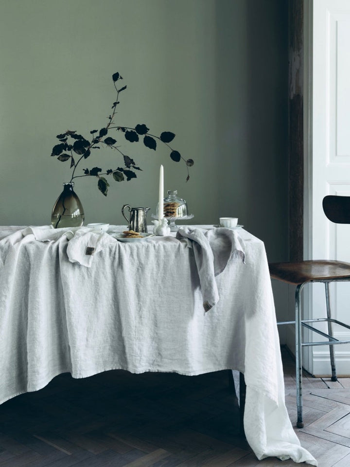 Lovely Linen Tablecloth - The Hamilton Hamper